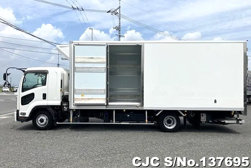 2021 Nissan / Condor Stock No. 137695