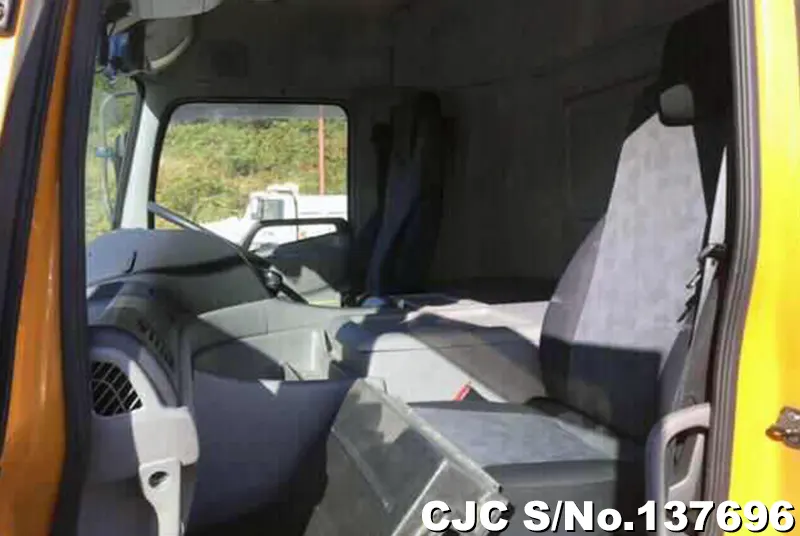 2015 Nissan / UD Stock No. 137696