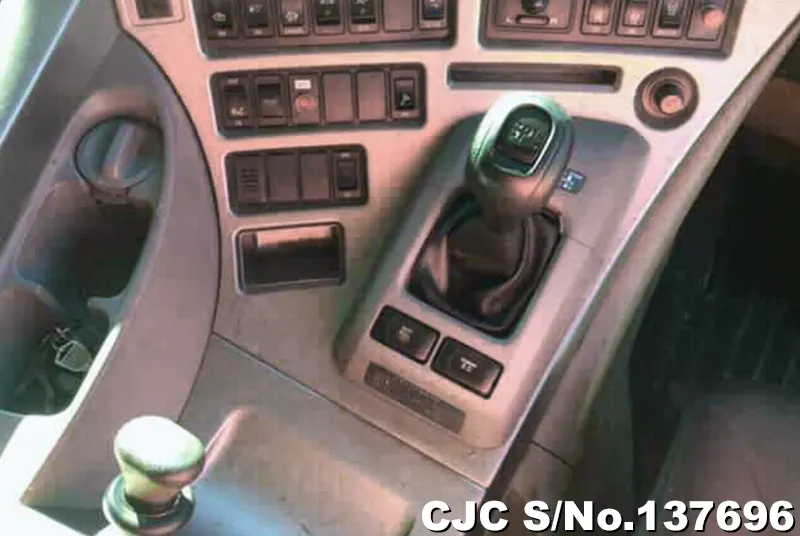 2015 Nissan / UD Stock No. 137696