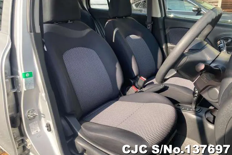 2017 Nissan / March Stock No. 137697