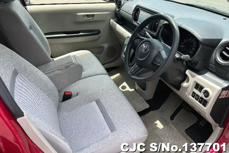 2017 Toyota / Passo Stock No. 137701