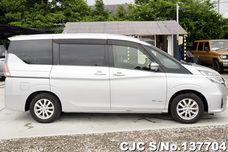 2017 Nissan / Serena Stock No. 137704