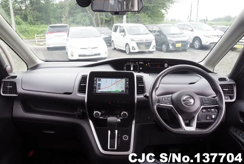 2017 Nissan / Serena Stock No. 137704