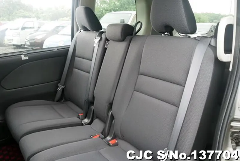 2017 Nissan / Serena Stock No. 137704