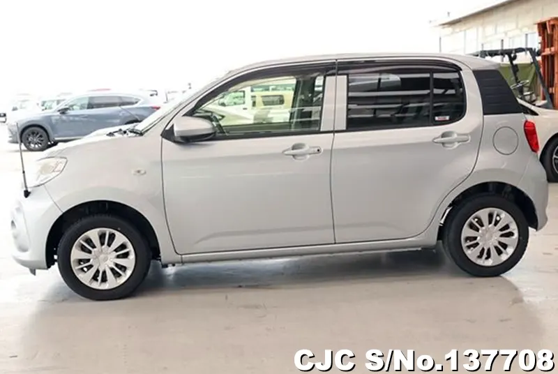 2017 Toyota / Passo Stock No. 137708