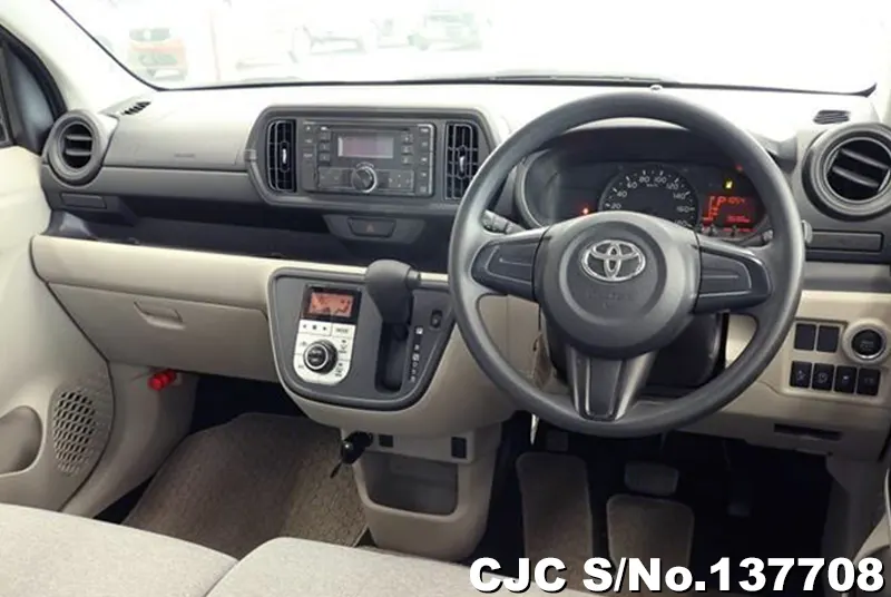 2017 Toyota / Passo Stock No. 137708