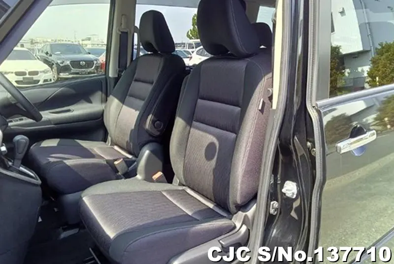 2017 Nissan / Serena Stock No. 137710