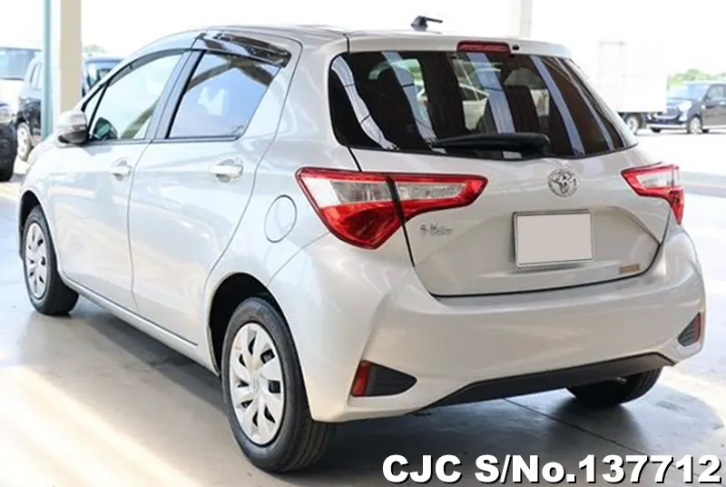 2017 Toyota / Vitz Stock No. 137712