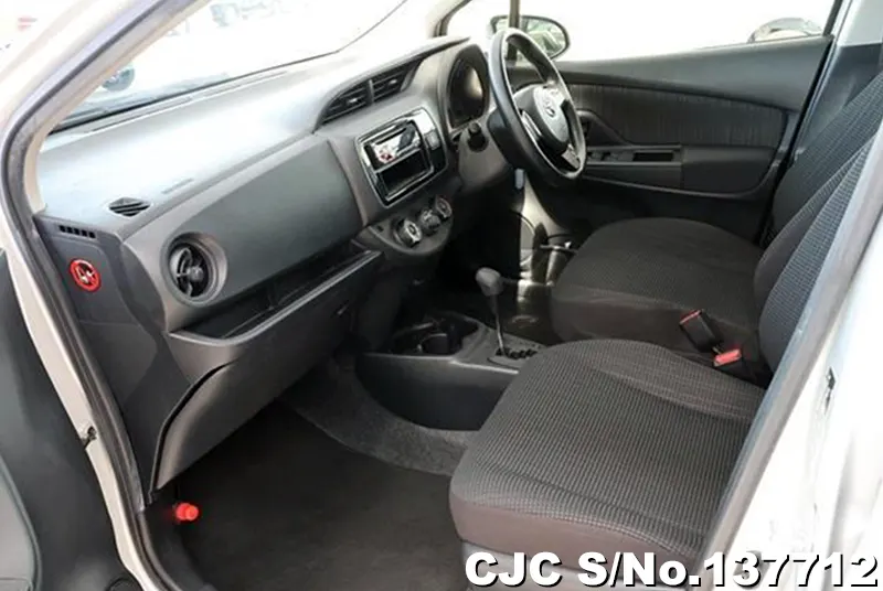 2017 Toyota / Vitz Stock No. 137712
