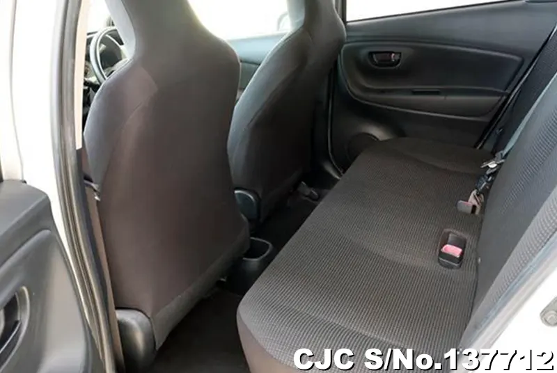 2017 Toyota / Vitz Stock No. 137712