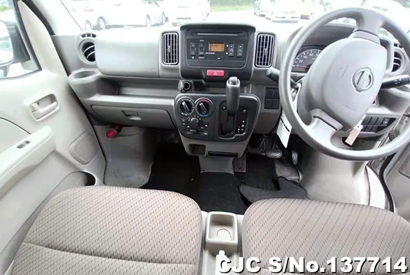 2016 Nissan / Clipper Stock No. 137714