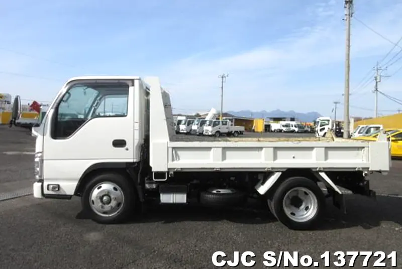 2023 Isuzu / Elf Stock No. 137721