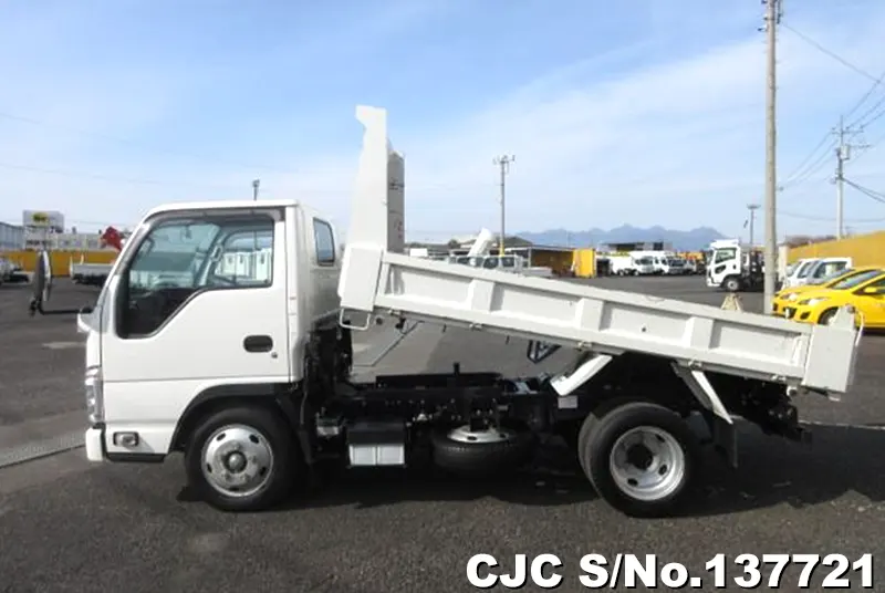 2023 Isuzu / Elf Stock No. 137721