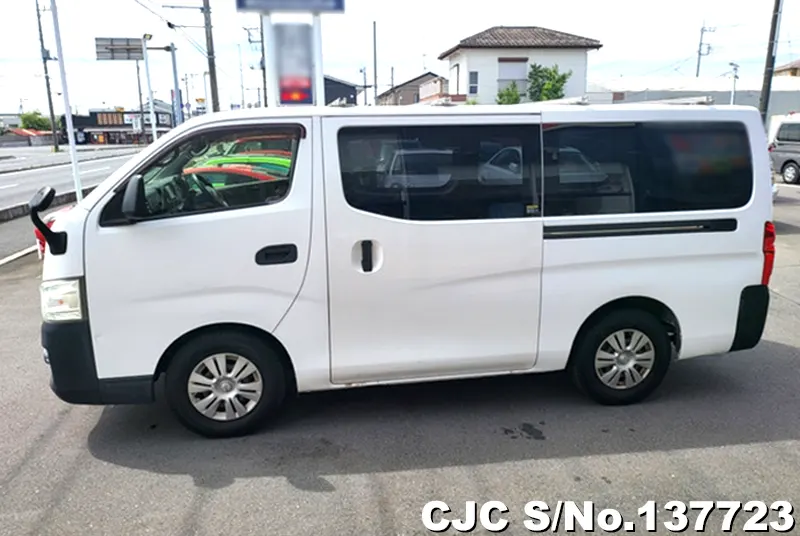 2015 Nissan / Caravan Stock No. 137723