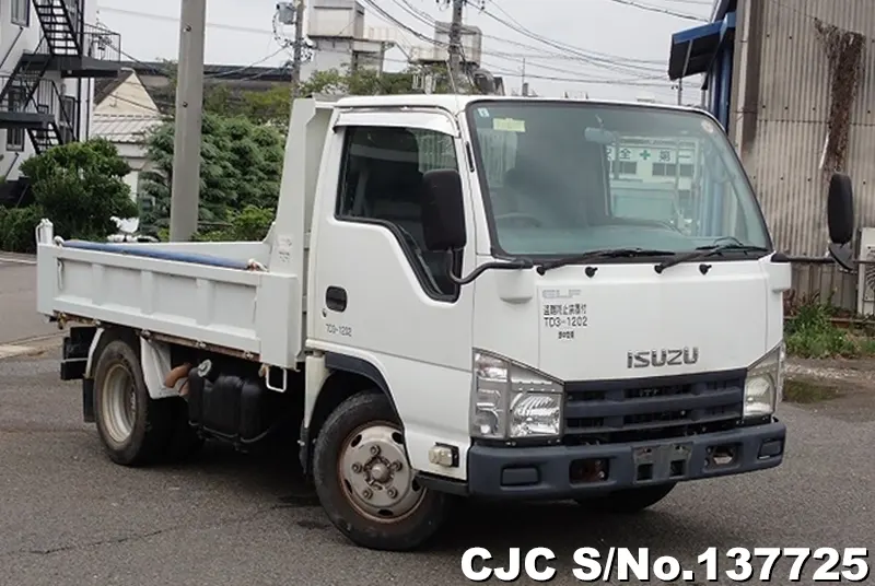 2011 Isuzu / Elf Stock No. 137725