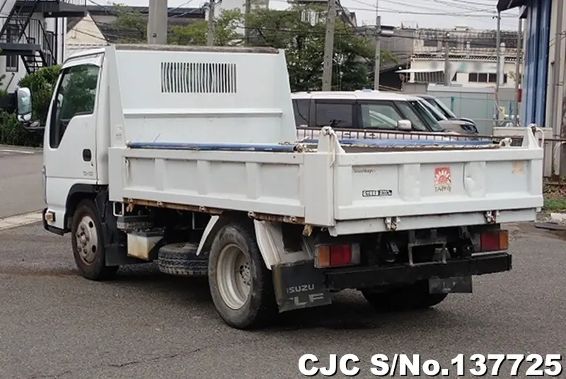 2011 Isuzu / Elf Stock No. 137725