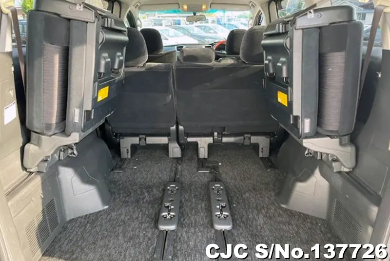 2011 Toyota / Vellfire Stock No. 137726