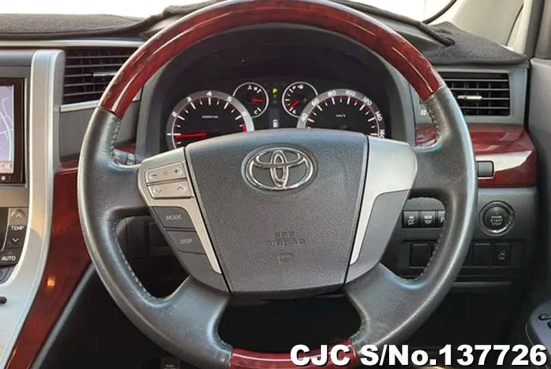 2011 Toyota / Vellfire Stock No. 137726