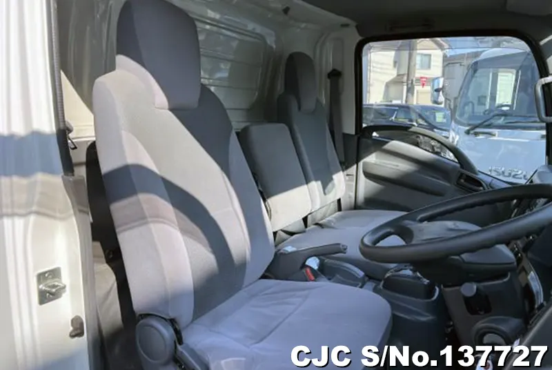 2015 Isuzu / Elf Stock No. 137727