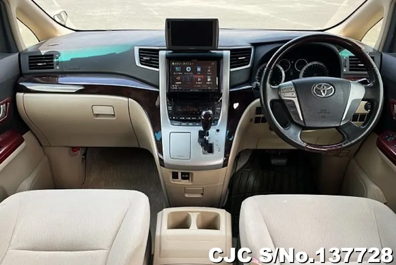 2012 Toyota / Alphard Stock No. 137728