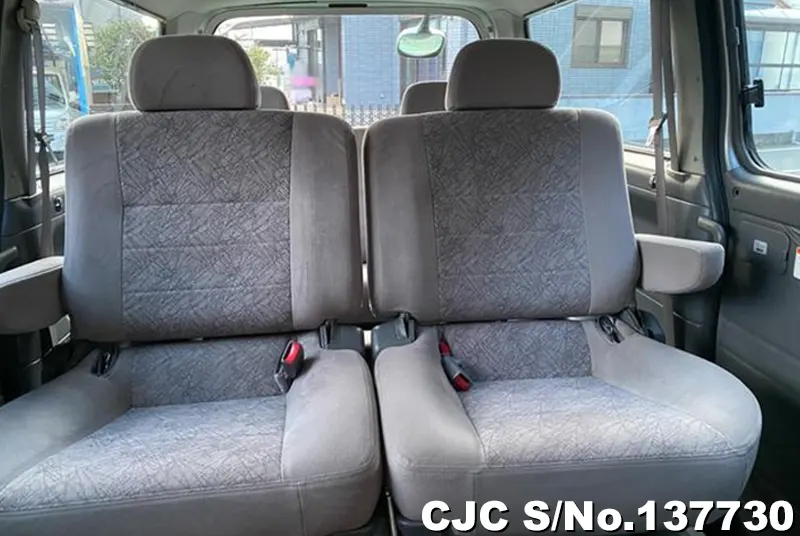 2005 Nissan / Caravan Stock No. 137730