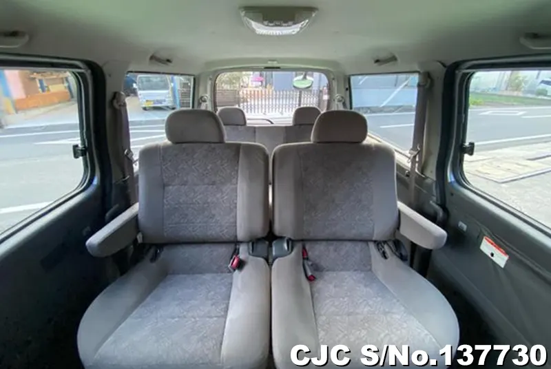 2005 Nissan / Caravan Stock No. 137730
