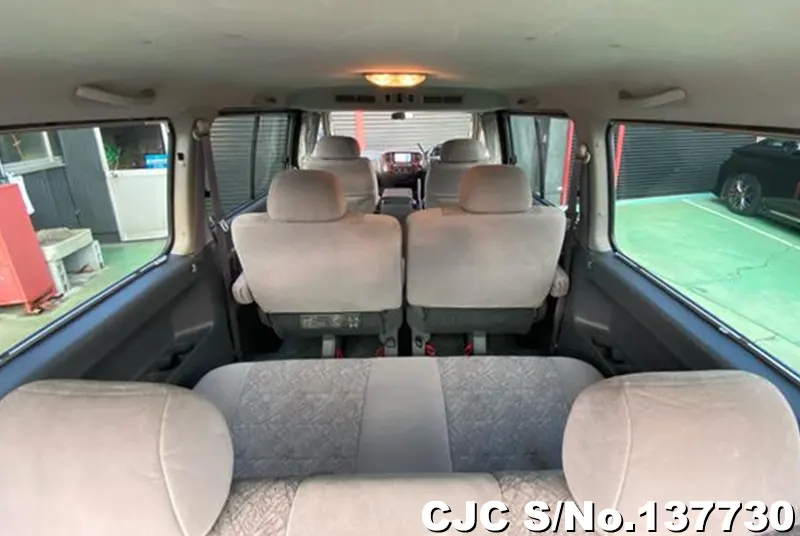 2005 Nissan / Caravan Stock No. 137730