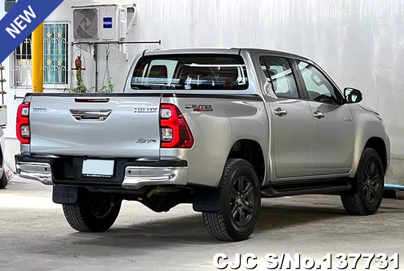 2021 Toyota / Hilux / Revo Stock No. 137731