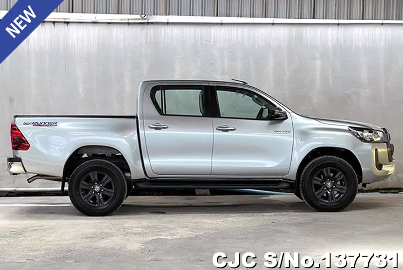 2021 Toyota / Hilux / Revo Stock No. 137731