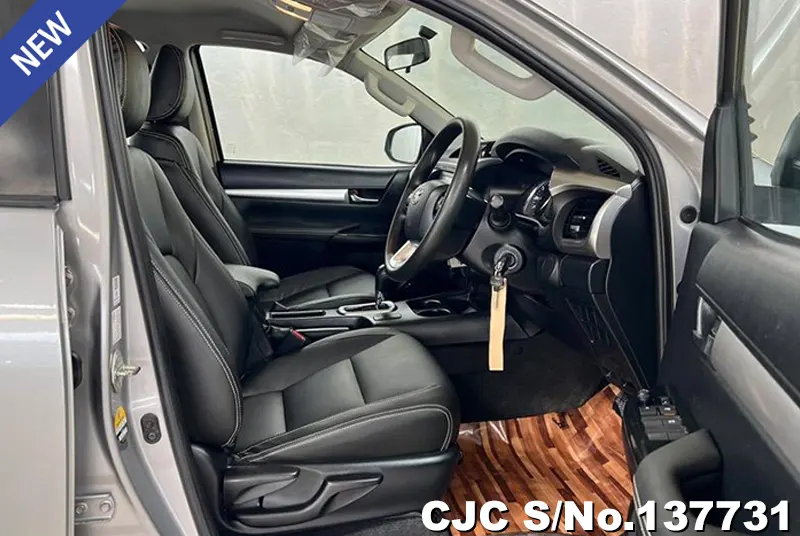 2021 Toyota / Hilux / Revo Stock No. 137731