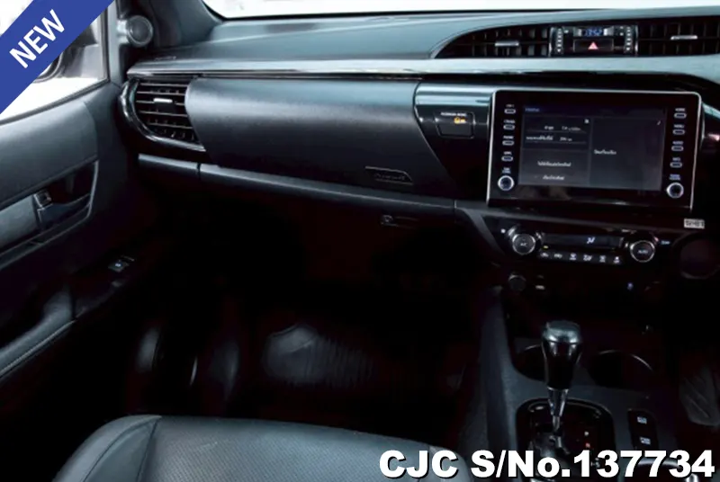 2021 Toyota / Hilux / Revo Rocco Stock No. 137734