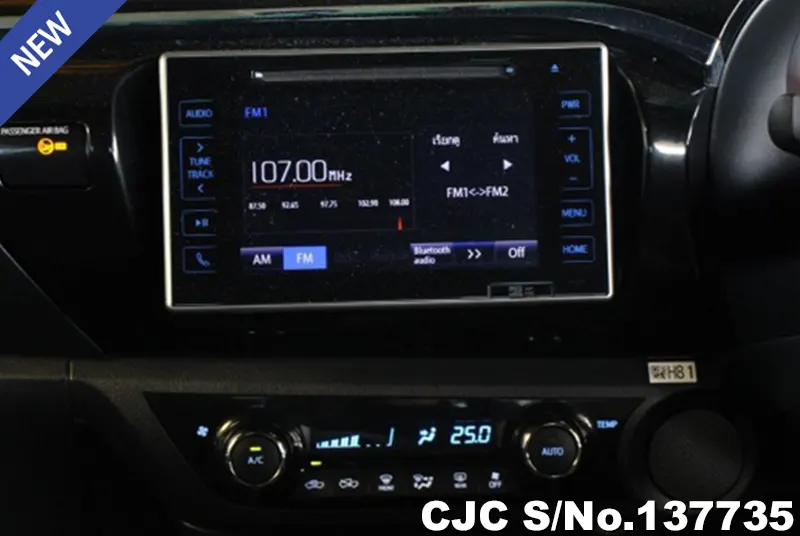 2020 Toyota / Hilux / Revo Rocco Stock No. 137735
