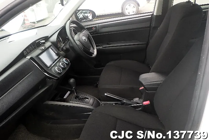 2021 Toyota / Corolla Axio Stock No. 137739