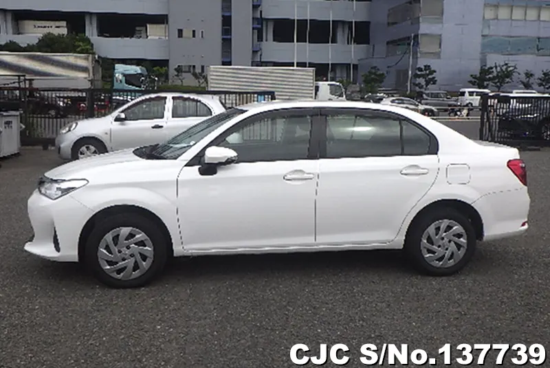 2021 Toyota / Corolla Axio Stock No. 137739