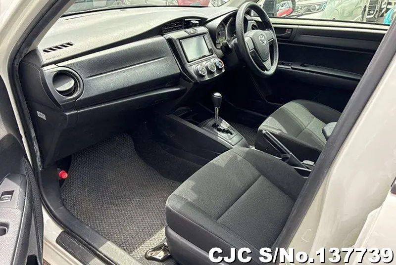 2021 Toyota / Corolla Axio Stock No. 137739