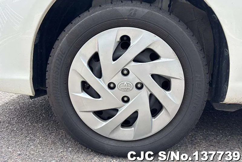 2021 Toyota / Corolla Axio Stock No. 137739