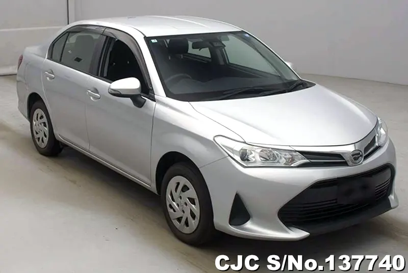 Toyota / Corolla Axio 2021