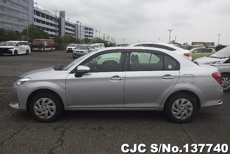 2021 Toyota / Corolla Axio Stock No. 137740