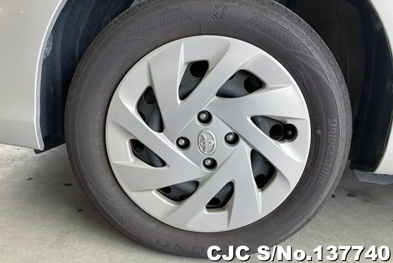 2021 Toyota / Corolla Axio Stock No. 137740