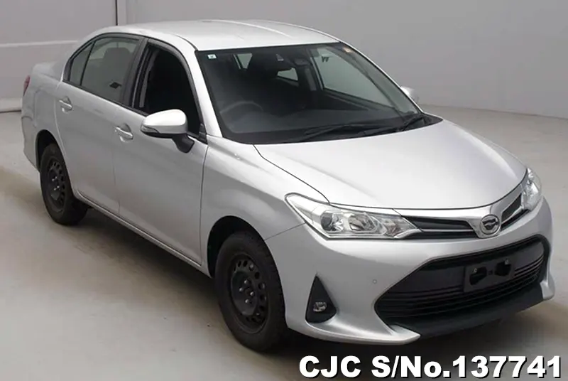 Toyota / Corolla Axio 2021