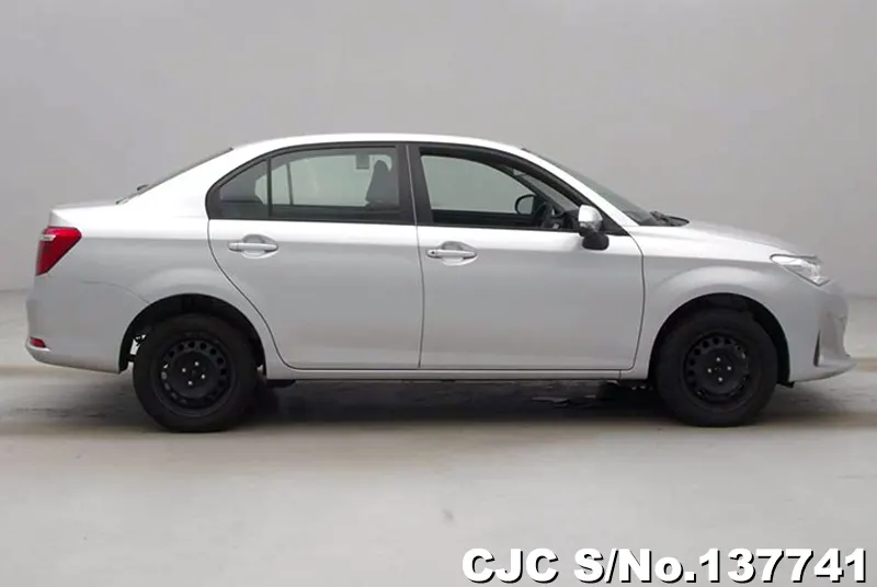 2021 Toyota / Corolla Axio Stock No. 137741