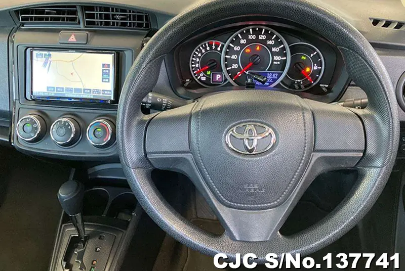 2021 Toyota / Corolla Axio Stock No. 137741