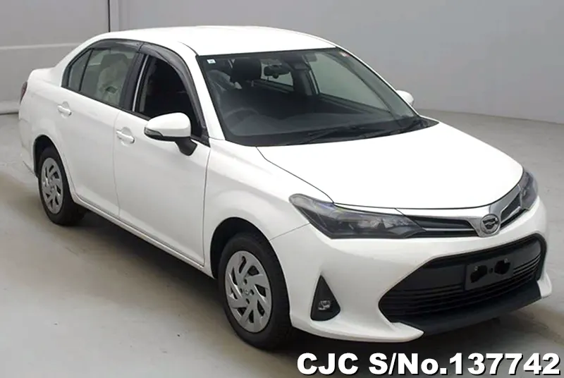 Toyota / Corolla Axio 2023