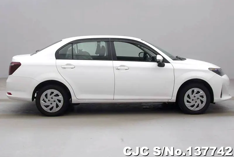 2023 Toyota / Corolla Axio Stock No. 137742