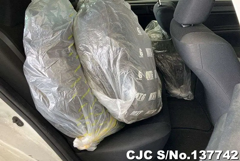 2023 Toyota / Corolla Axio Stock No. 137742