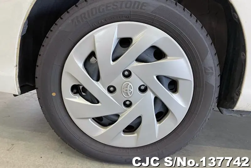 2023 Toyota / Corolla Axio Stock No. 137742
