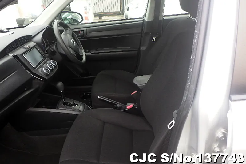 2021 Toyota / Corolla Axio Stock No. 137743