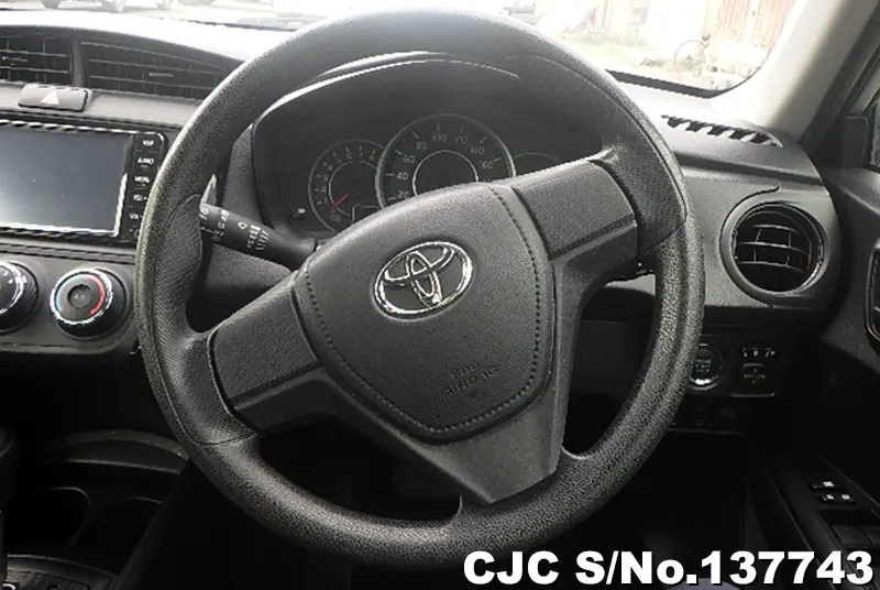 2021 Toyota / Corolla Axio Stock No. 137743