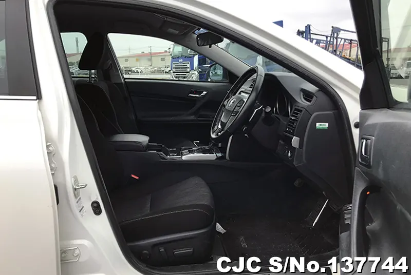2017 Toyota / Mark X Stock No. 137744