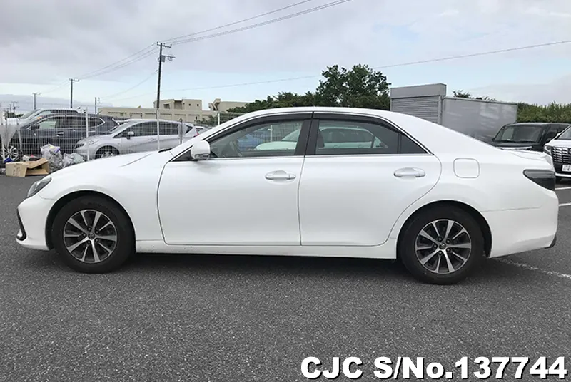 2017 Toyota / Mark X Stock No. 137744